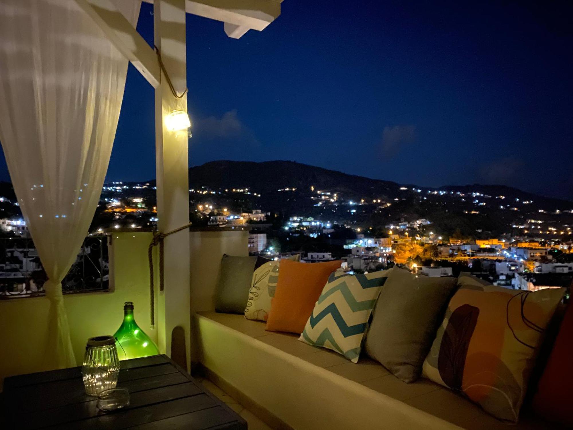 ليباري Taliaka B & B المظهر الخارجي الصورة